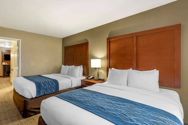 Room 21 of 32