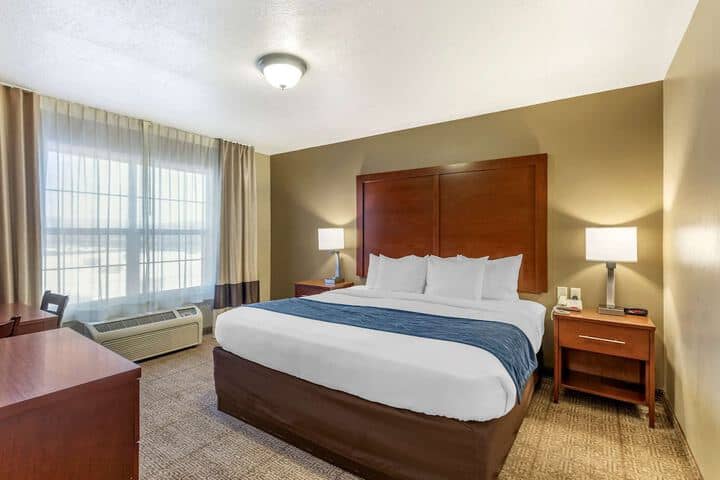 Room 17 of 32